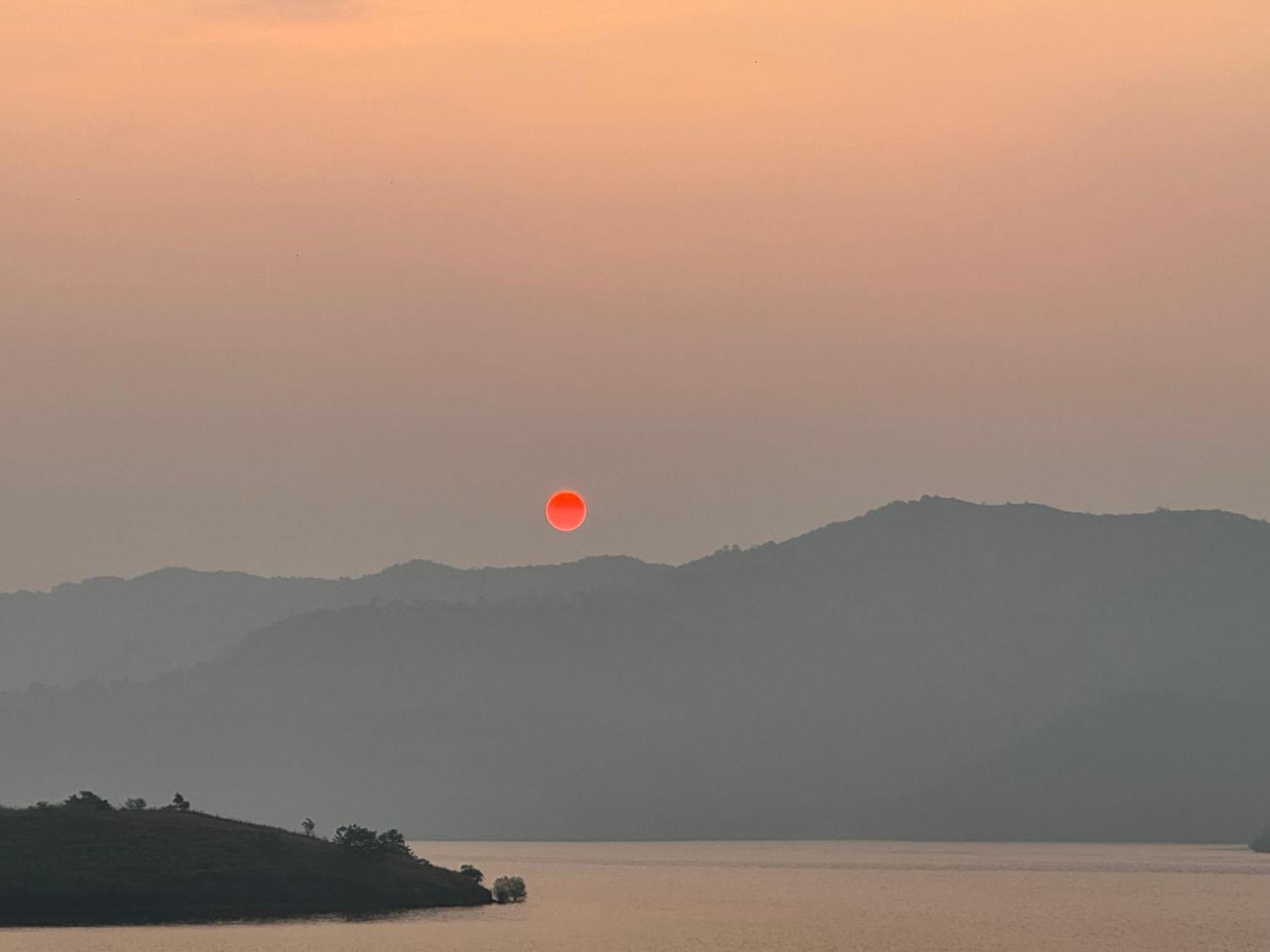 Swiss Lake Resort Lavasa Exterior photo